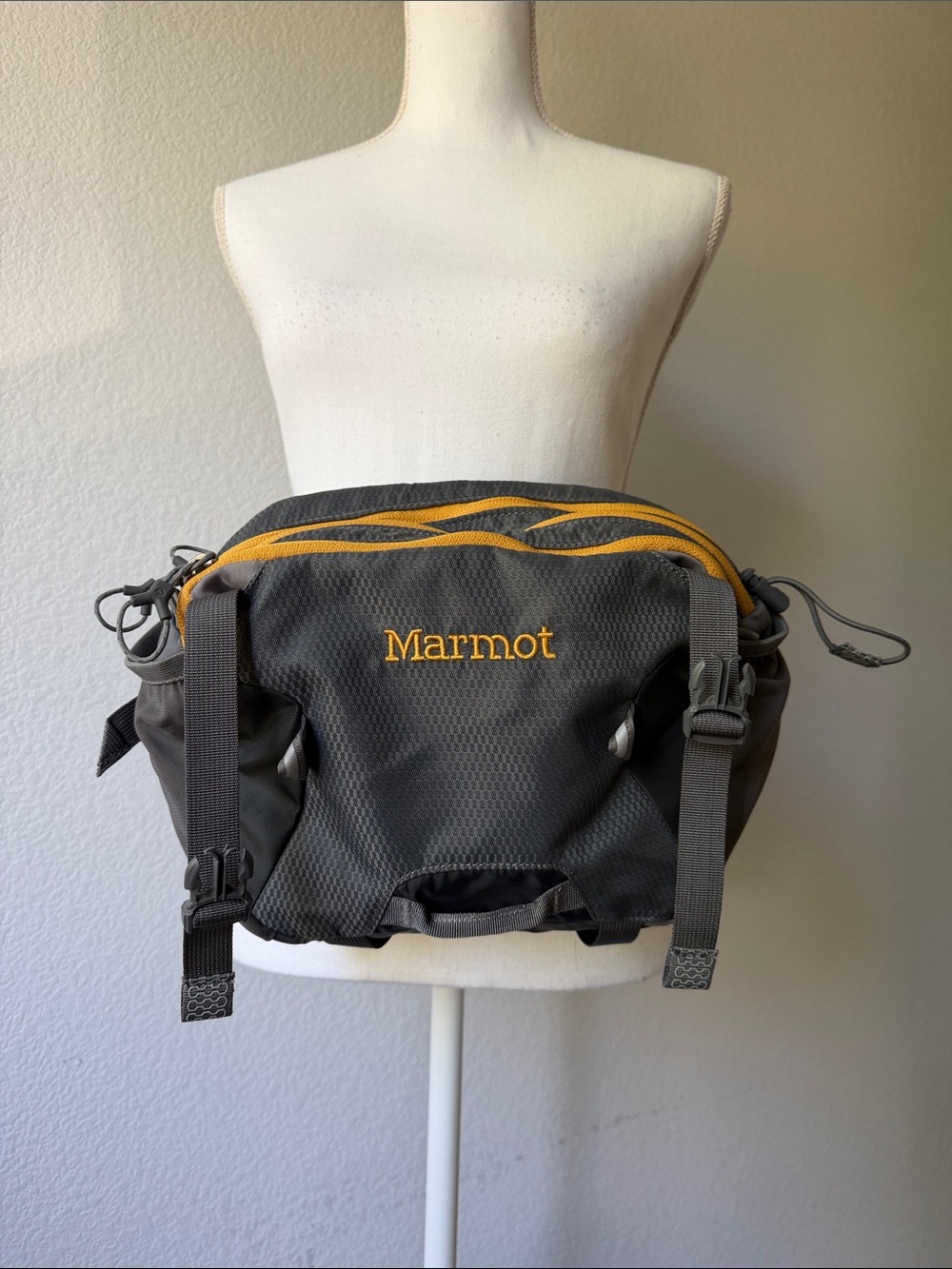 Marmot Bodega Lumbar/Belt Pack NWOT